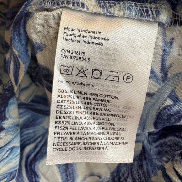 NWT H&M Linen-Blend Crop Blouse in Blue Floral, Size XS - Picture 7 of 7